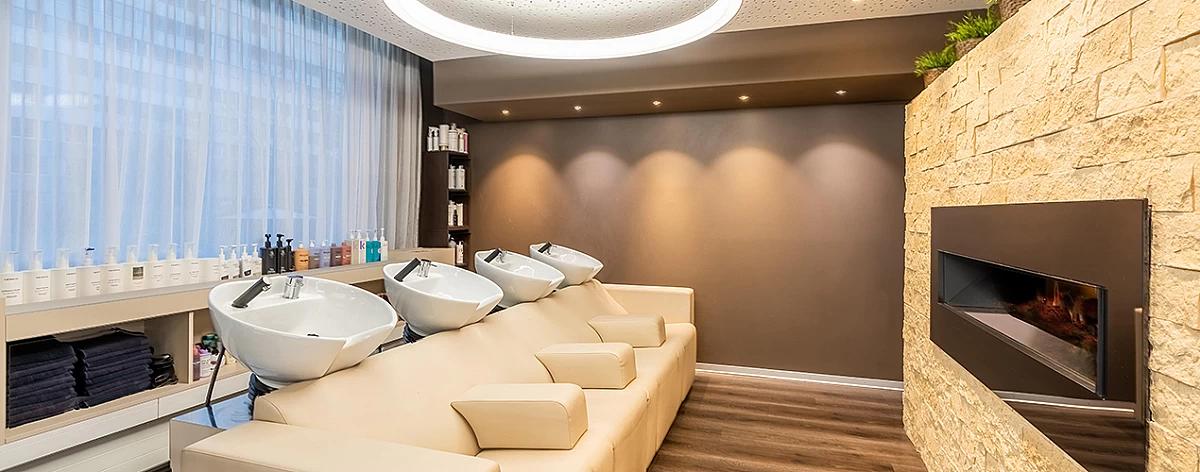 Vier Haarwaschplätze mit Wellness Ambiente im PerfectHair.ch Salon Turbinenstrasse in Zürich