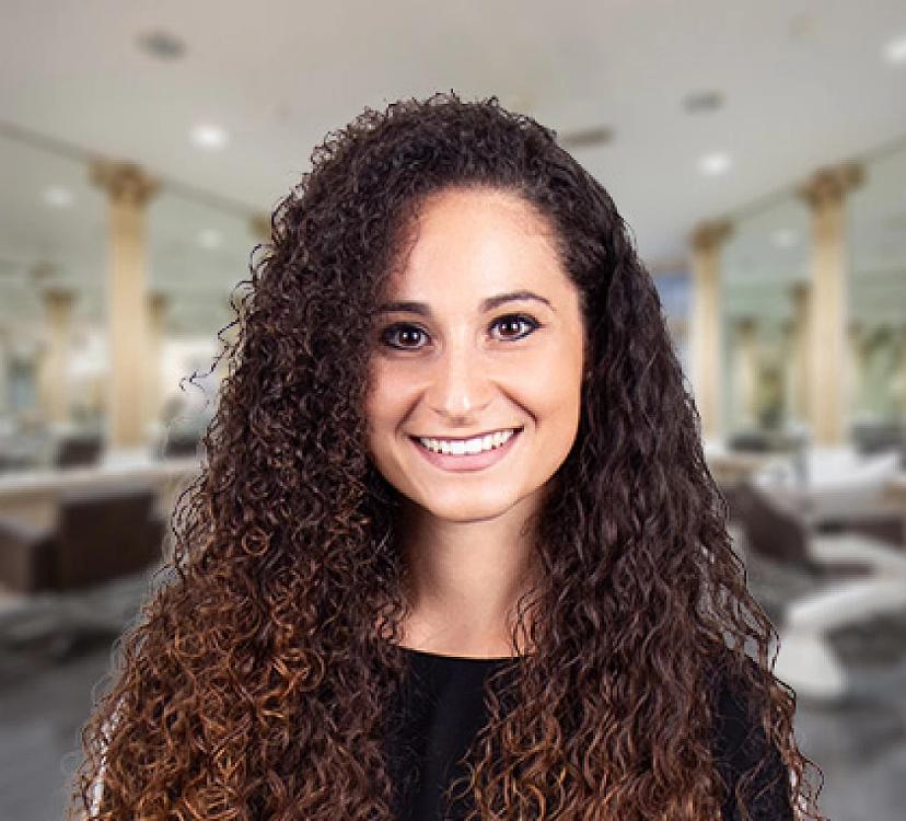Lorella | Expert Hairstylistin bei PerfectHair.ch
